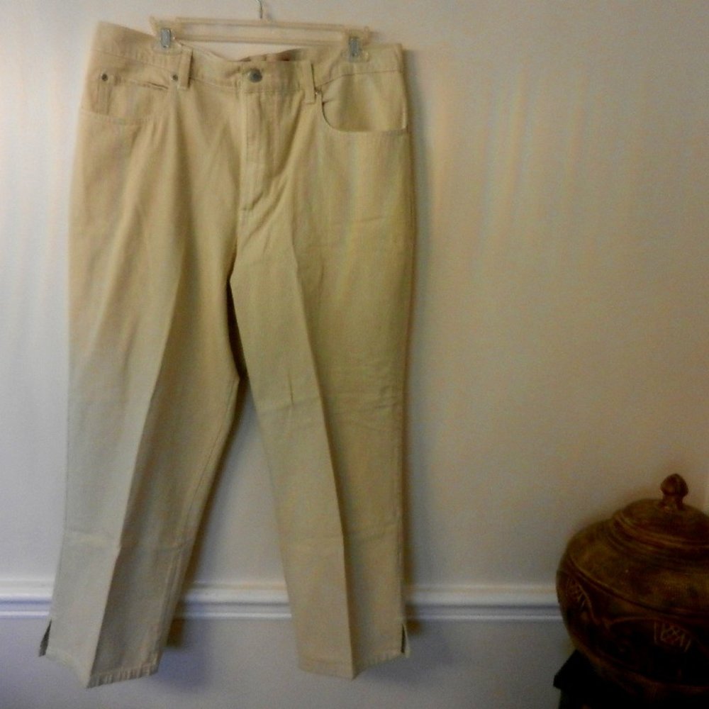 Gloria Vanderbilt  capris 16